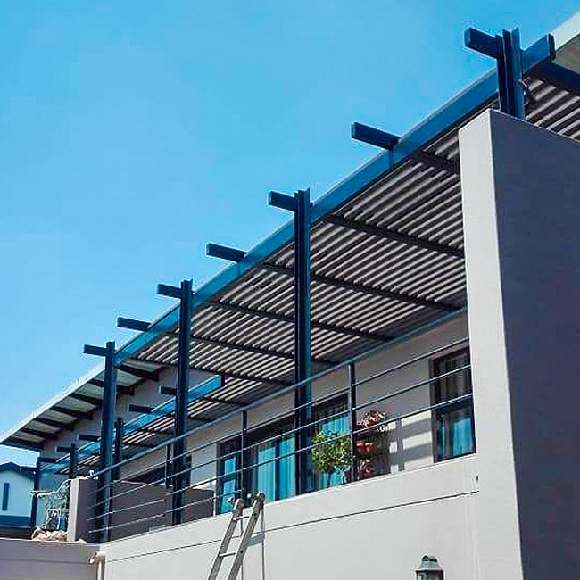60f299d7808200b0d6d4b0ff_balcony-steel-pergola