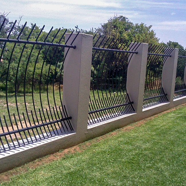 60f299d7808200bcd7d4b07e_No-climb-steel-security-fence