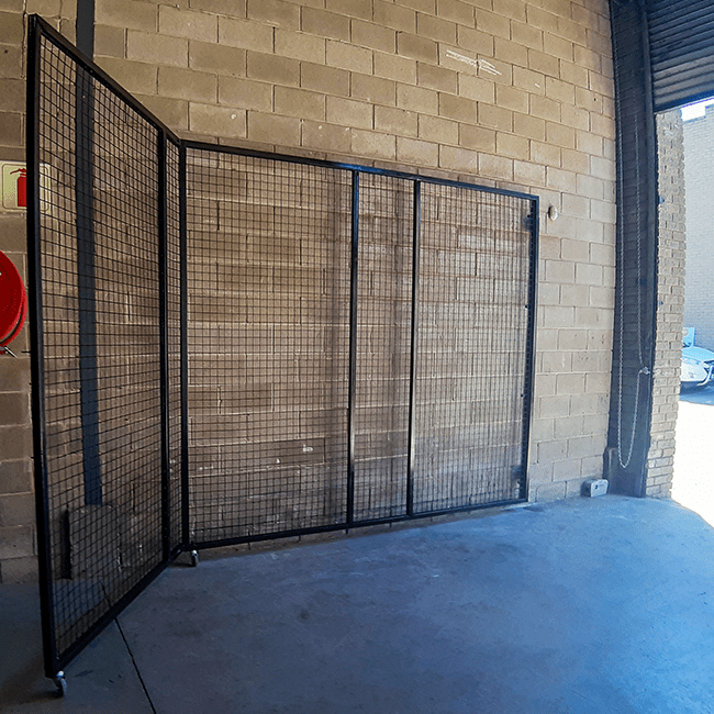 6167bef77f00bab7c44e7685_Steel-mesh-security-gate (1)